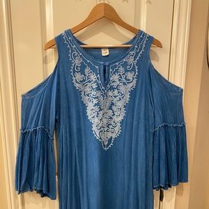 Boutique Boho Embroidered Tunic / Dress! 🌿